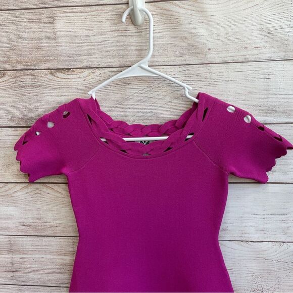 MILLY MINIS LASER‎ CUT DRESS IN FUCHSIA - Picture 2 of 7